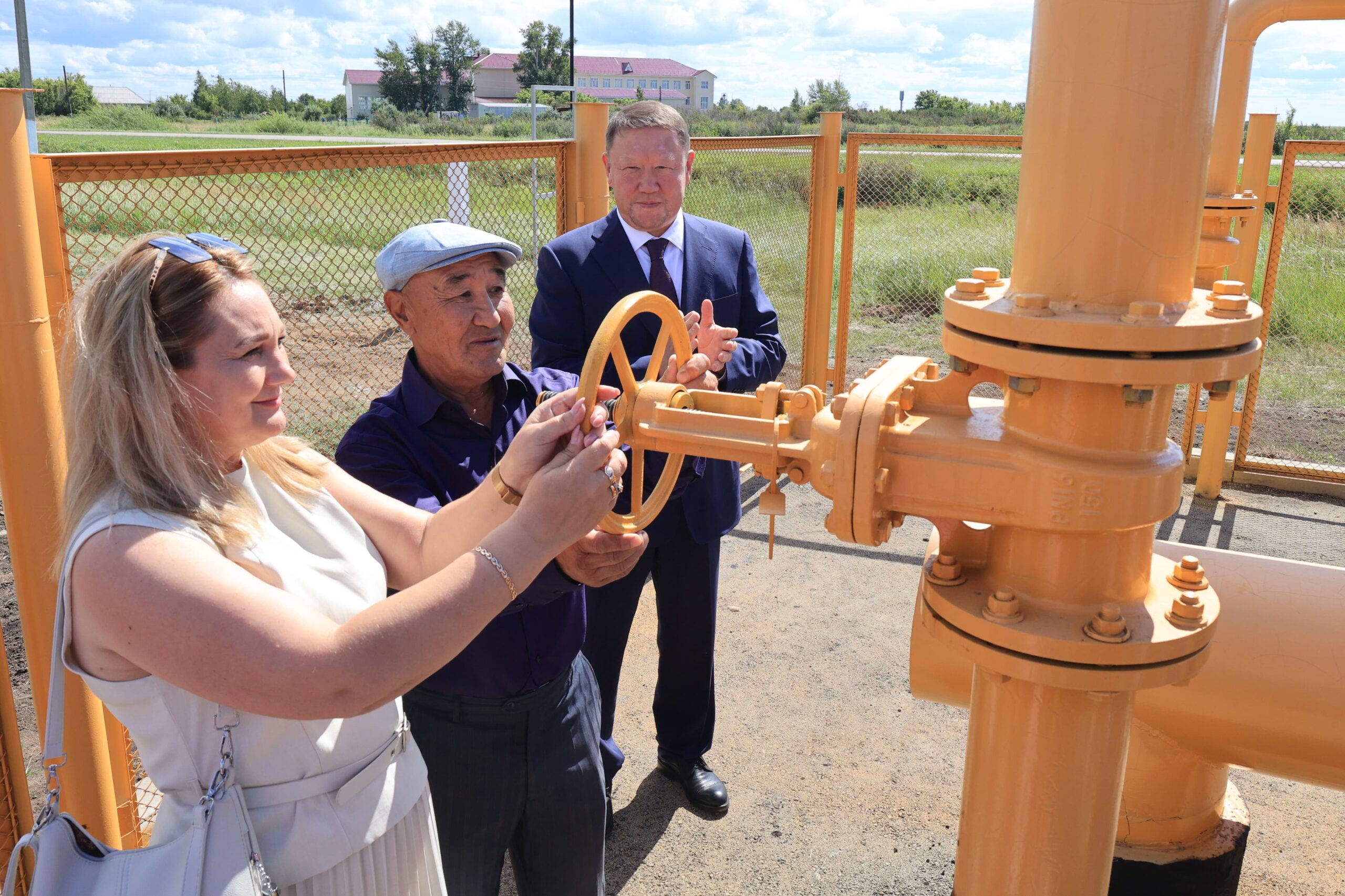 Большой Чураков ауылына газ берілді