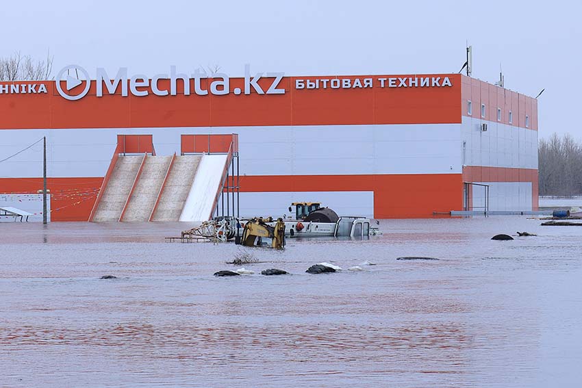 Өңірде  су тасқыны кезінде шығынға батқан 35 кәсіпкерге 206 млн теңге өтемақы берілді