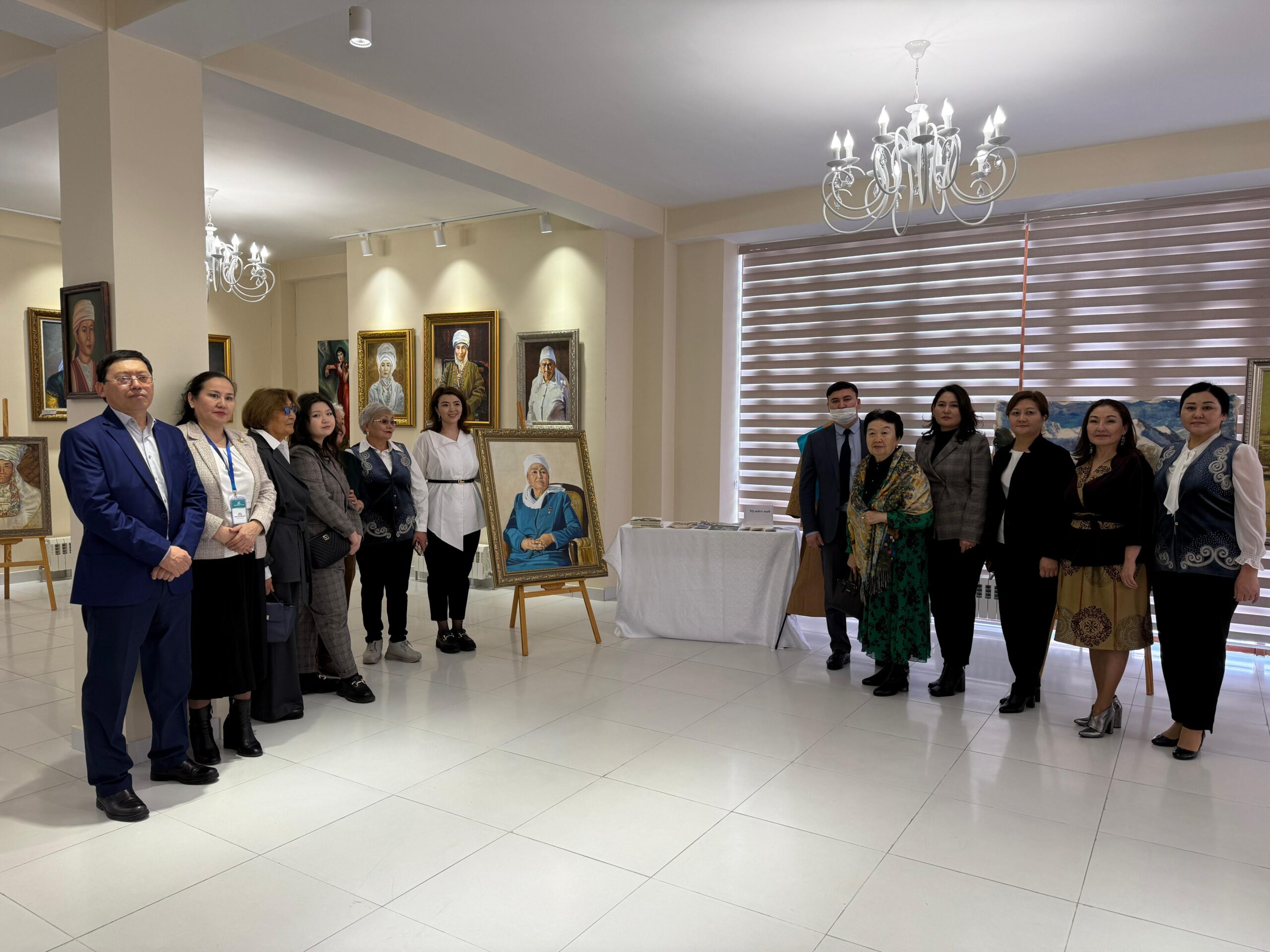 Алматыда Кәмшат Дөненбаеваны еске алуға арналған кеш өтті