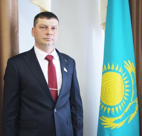 Майлин ауданы мәслихатының төрағасы пара бермек болған