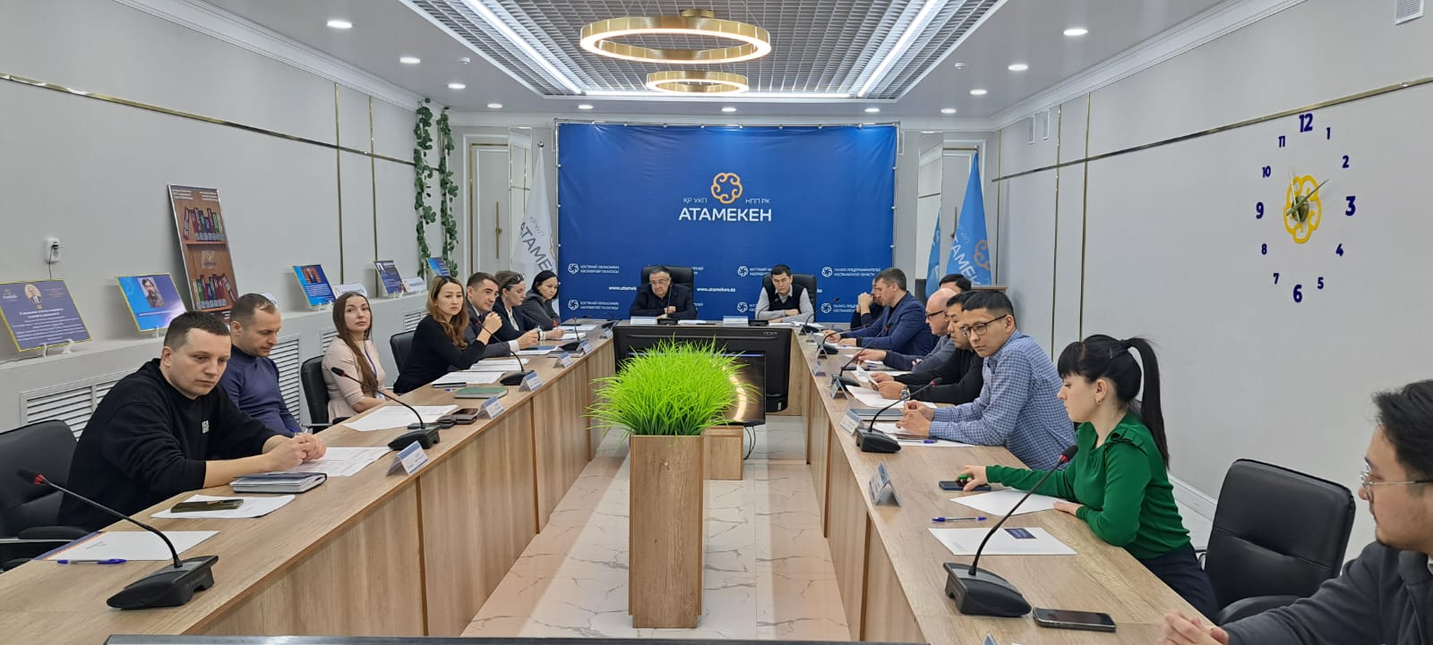 Агроөнеркәсіптік кешен мәселелері жөнінде салалық кеңестің отырысы өтті