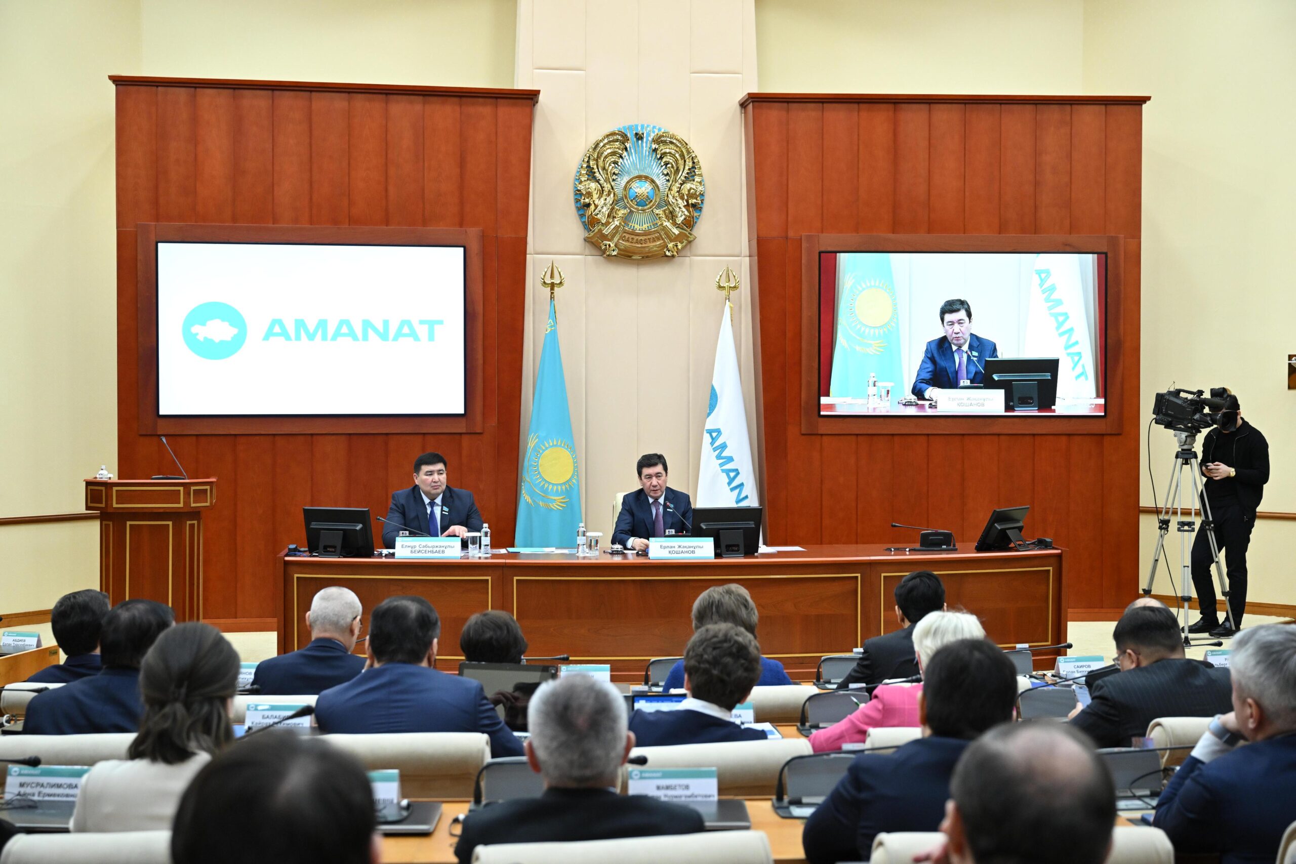 Бірыңғай сағаттық белдеуге өтудің теріс әсері болған жоқ – вице-премьер Е.Көшербаев