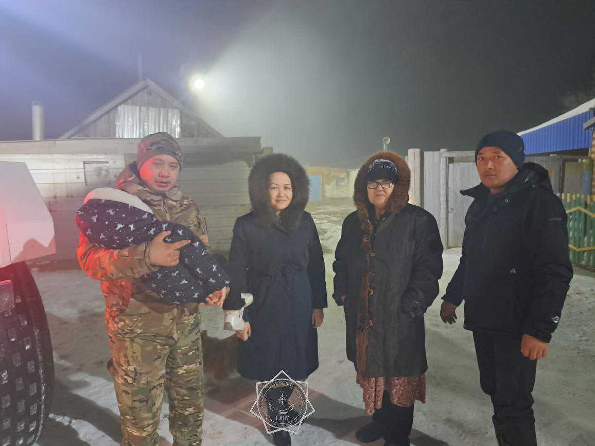 Көкалатта қар құрсауында қалған 18 адам құтқарылды