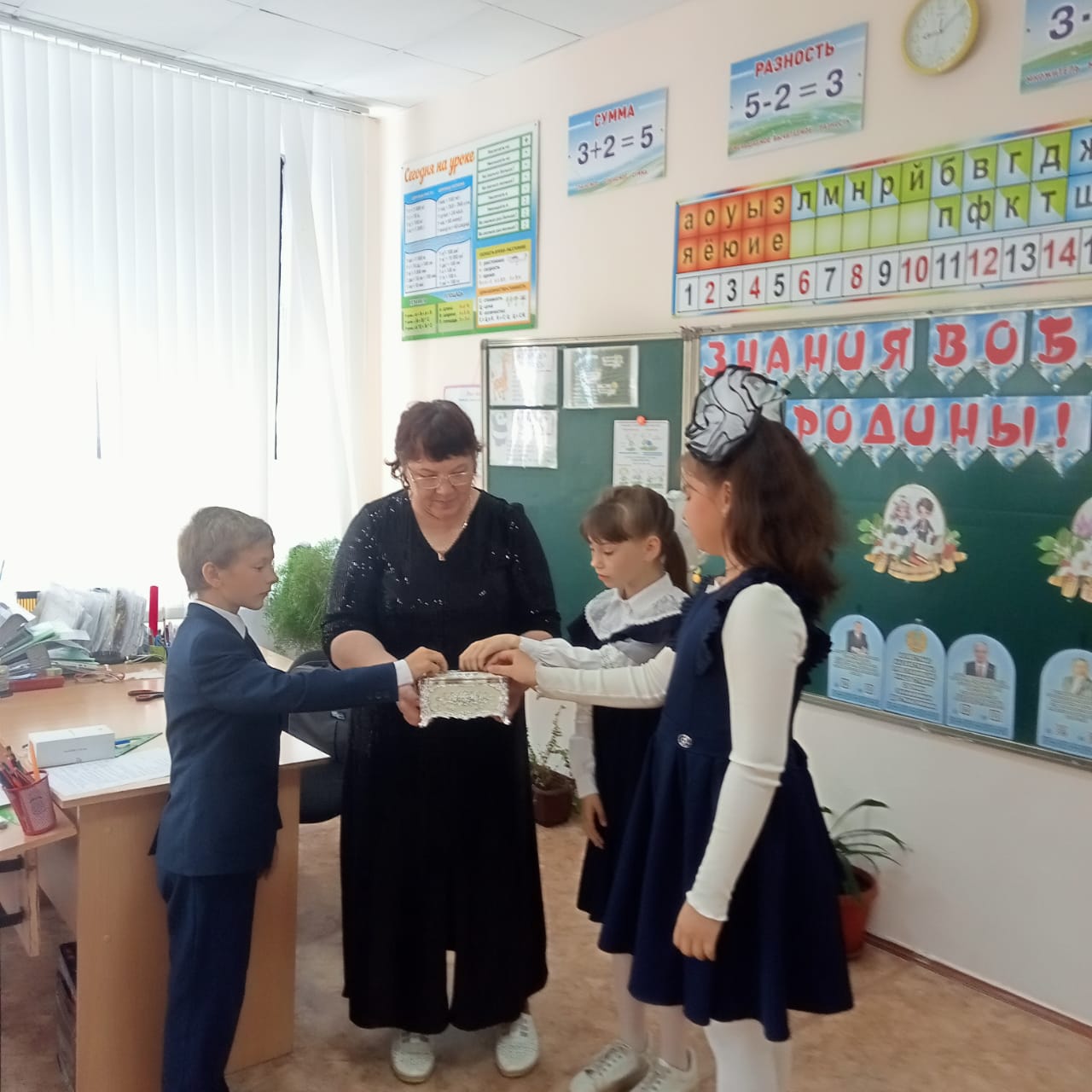 Облыс мектептерінде бірыңғай сынып сағаты өтті