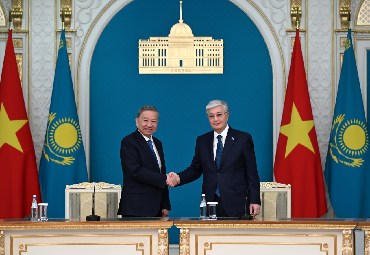 Қазақстан Президенті мен Вьетнам Коммунистік партиясы Орталық комитетінің Бас хатшысы  Бірлескен мәлімдеме қабылдады