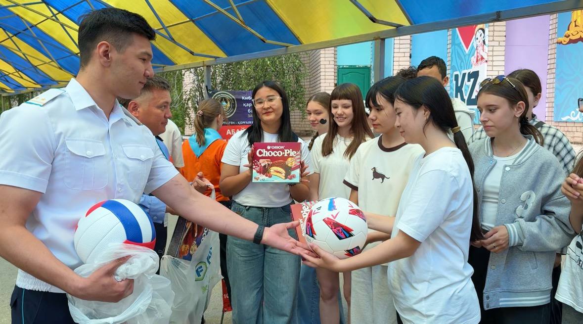 Полиция балаларға жазғы лагерьлерде киберқауіпсіздік негіздерін үйретуде