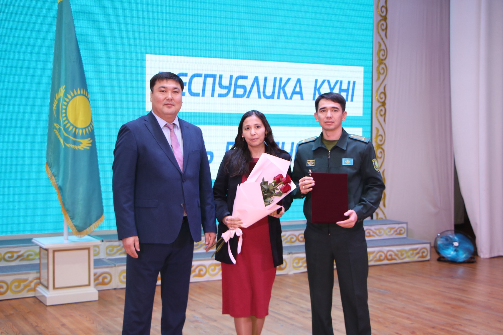 Қарабалық ауданында Республика күні салтанатты түрде аталып өтті