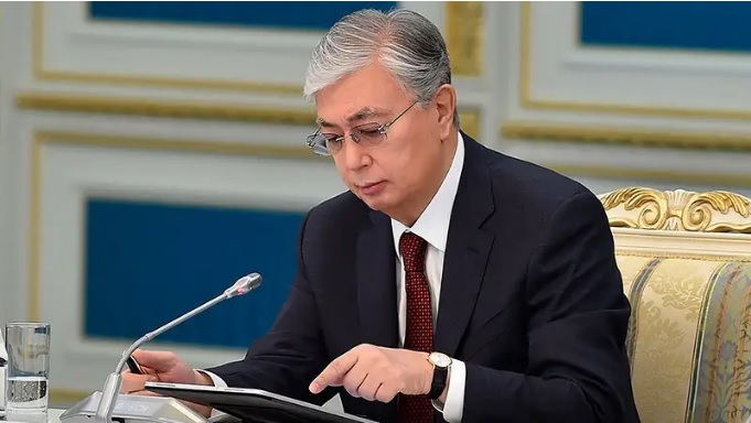 Президент жаңа Жарлыққа қол қойды