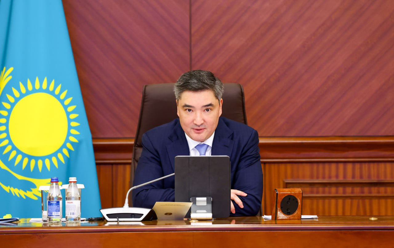 Олжас Бектенов Инвестициялық ахуалды жақсарту жөніндегі кеңестің отырысын өткізді