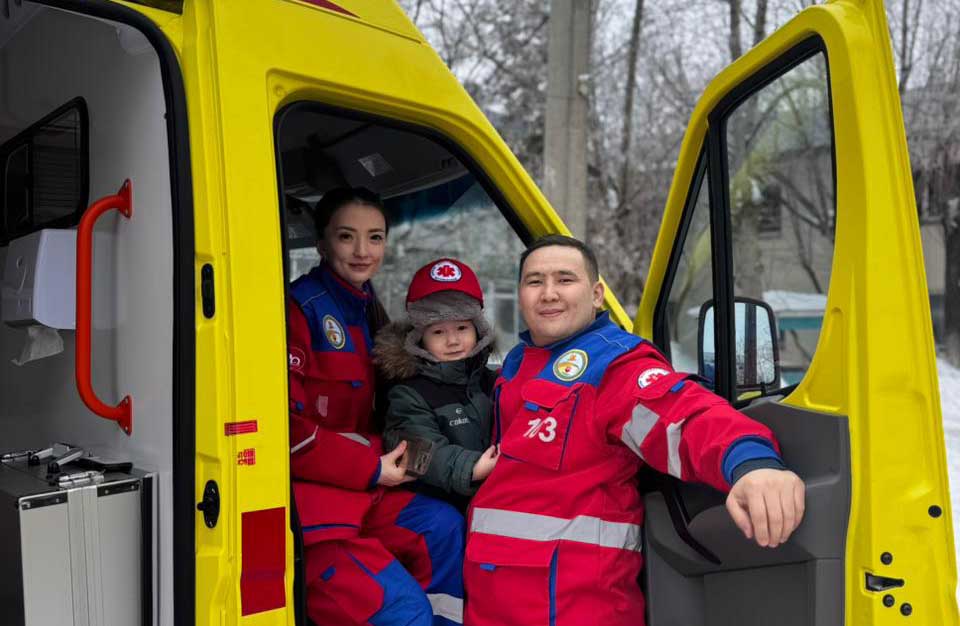 Жедел жәрдемдегі жанашыр жұбайлар