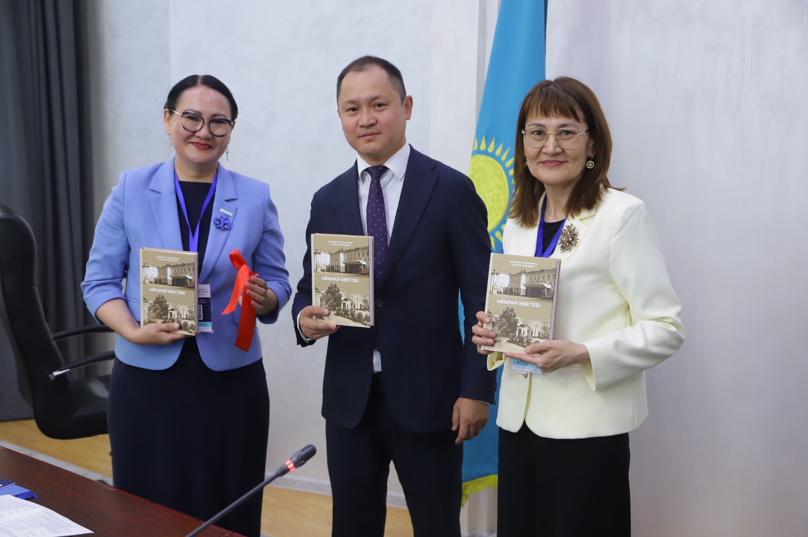 Ыбырай Алтынсарин ашқан мектеп туралы жаңа жинақ жарық көрді