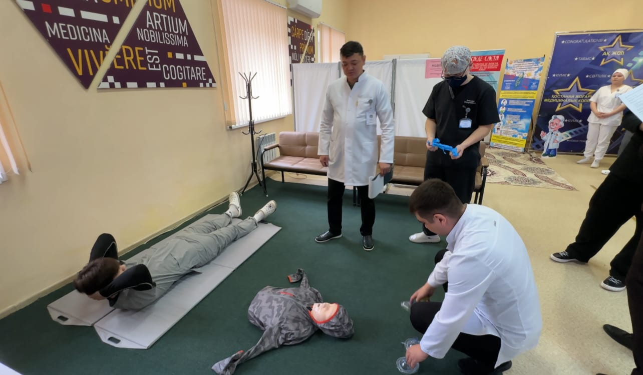Жас дәрігерлер кәсіби шеберлігін көрсетті