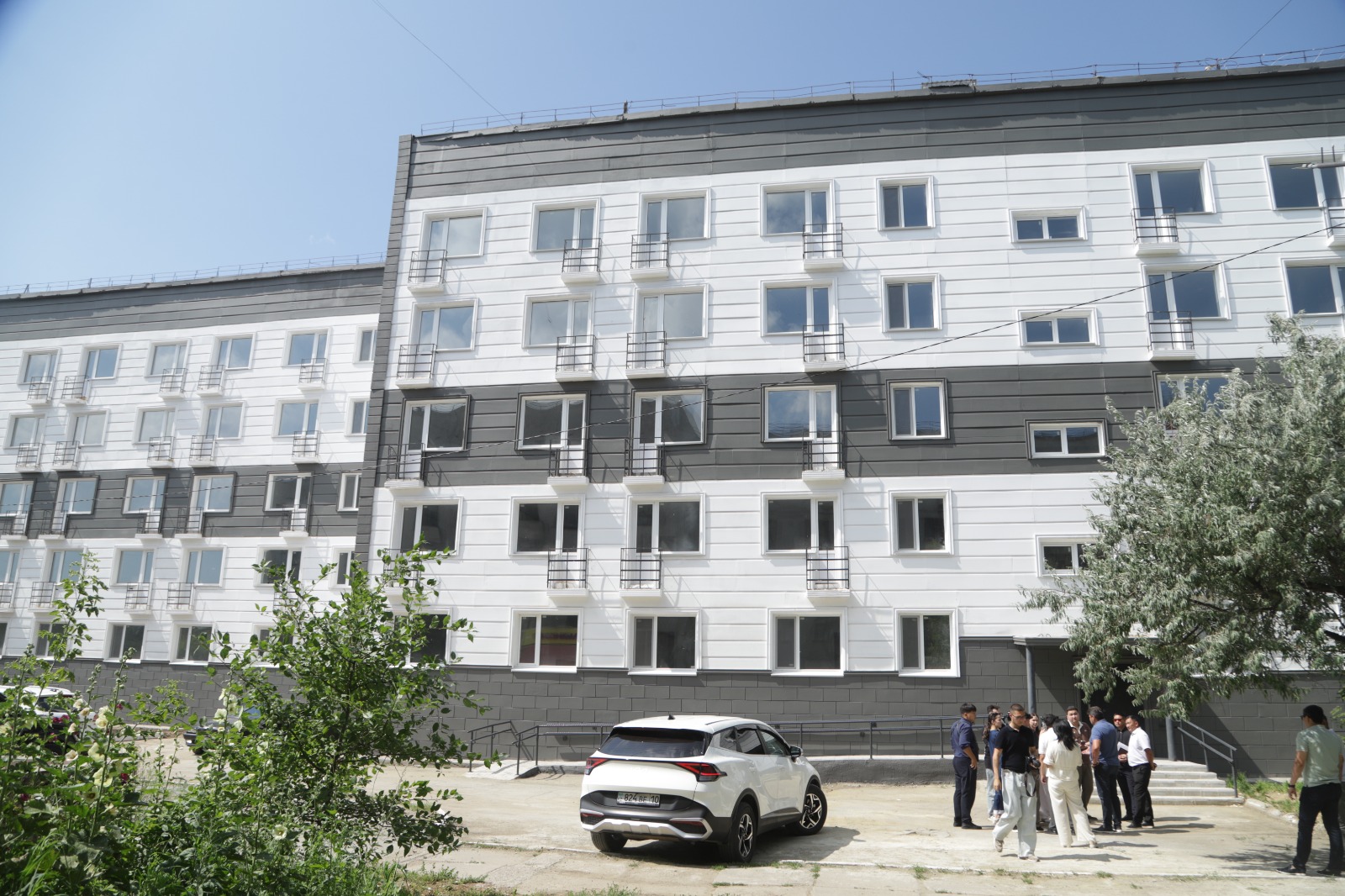 Қашар кентінде  тұрғын үйлер жөнделіп жатыр