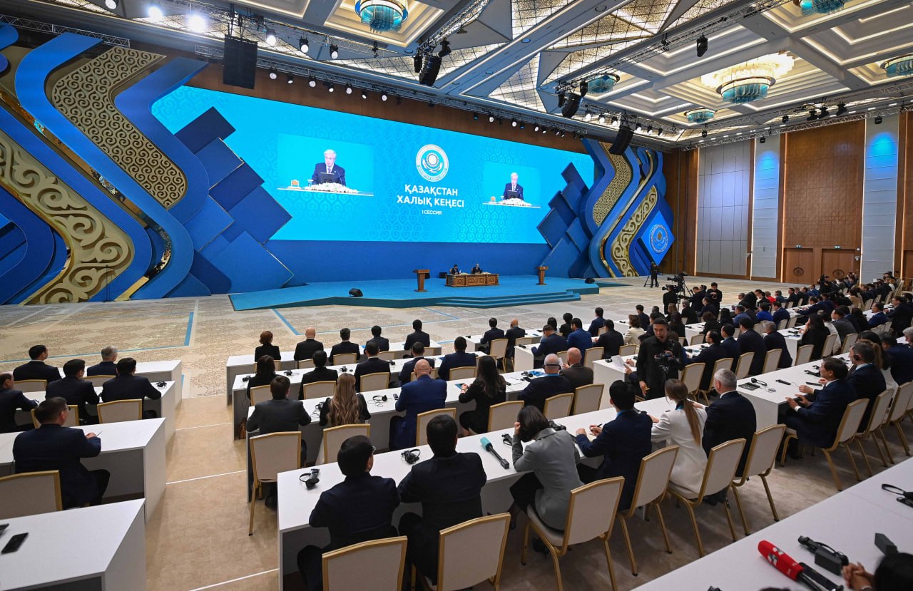 Мемлекет басшысы Қасым-Жомарт Тоқаев Қазақстан Халық Кеңесінің бірінші сессиясында сөз сөйледі