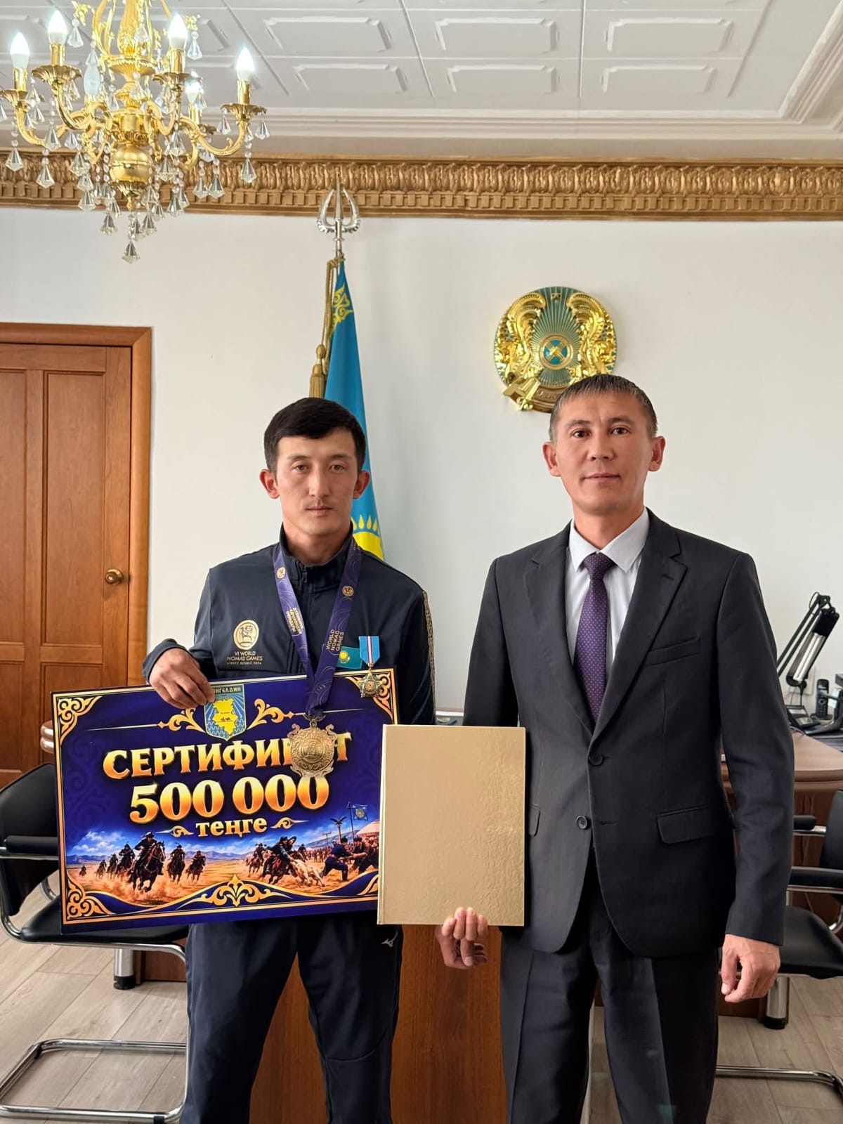 Көшпенділер ойынында жеңімпаз атанған торғайлық шабандозға құрмет көрсетілді