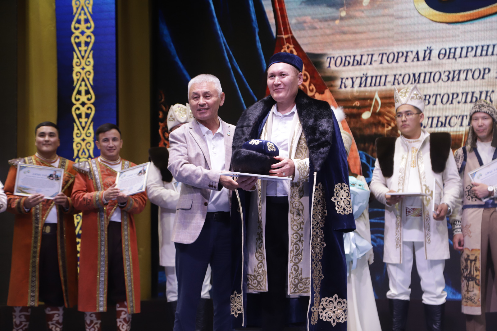 Денисов ауданында облыстық домбырашылар фестивалі дүркіреп өтті