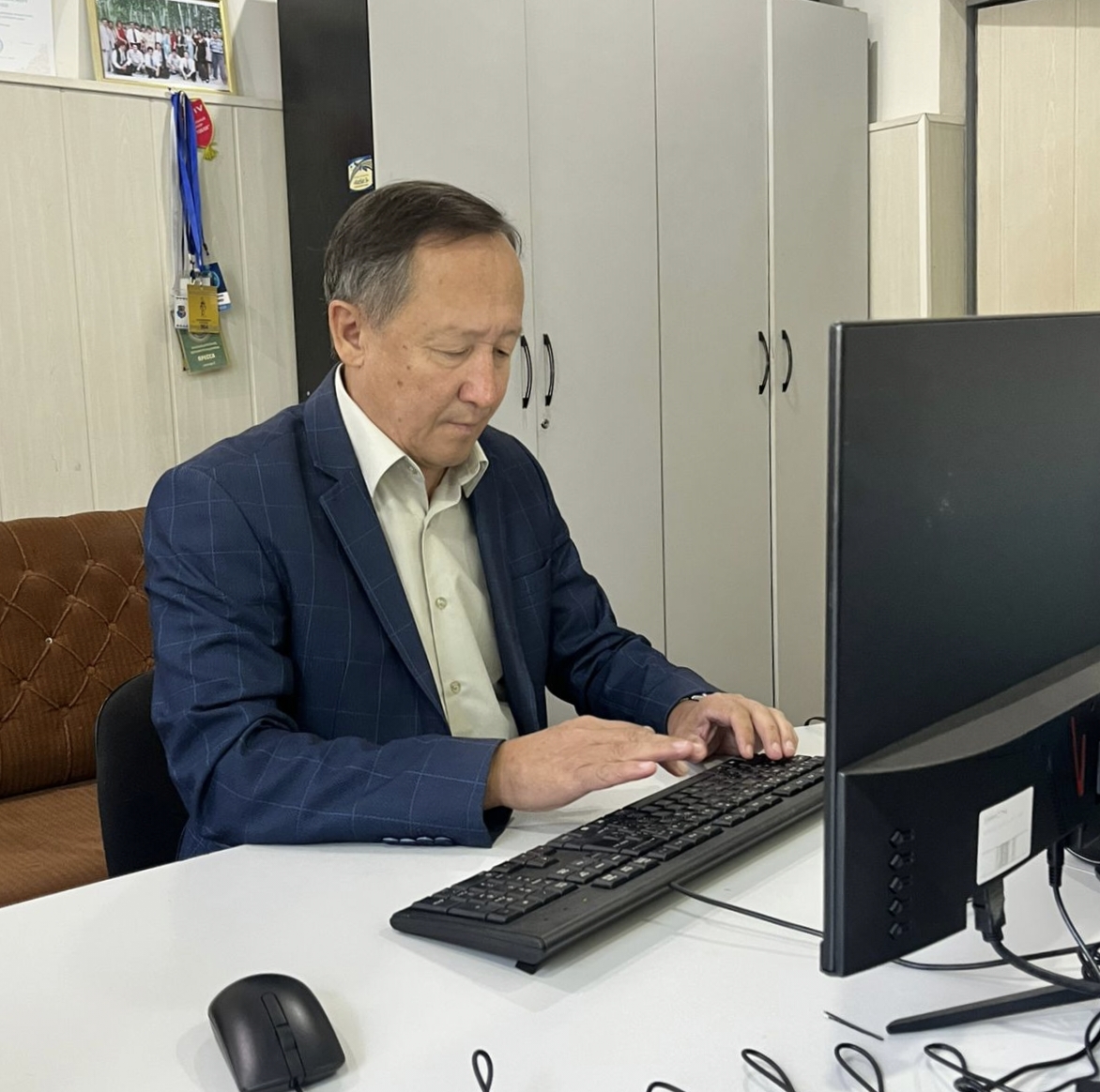 Тілшінің тарланы, ақпараттың арланы